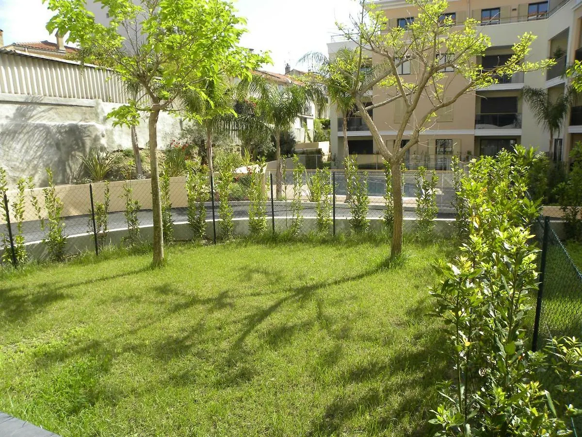 Secret Garden Apartment Cannes 0*,  France